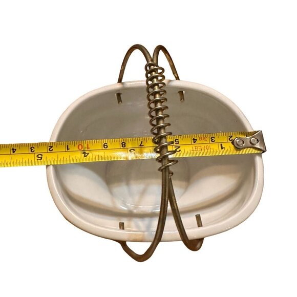 Vintage Ceramic Basket With Gold Handle & Strawberry Shortcake Design - Picture 9 of 9